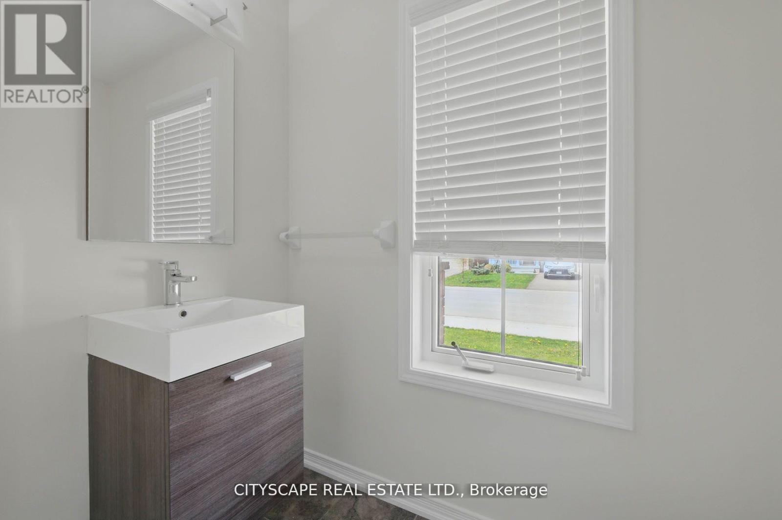 8485 Primrose Lane, Niagara Falls (Brown), Ontario  L2H 0K8 - Photo 21 - X12644526