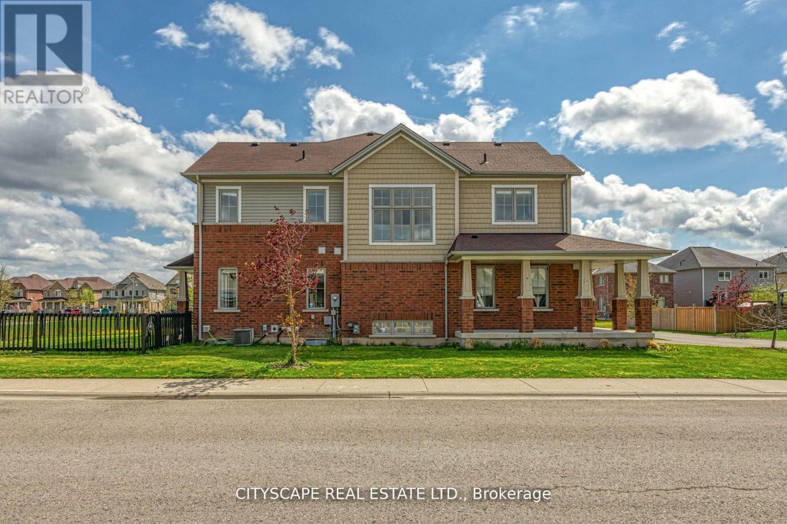 8485 Primrose Lane, Niagara Falls (Brown), Ontario  L2H 0K8 - Photo 6 - X12644526