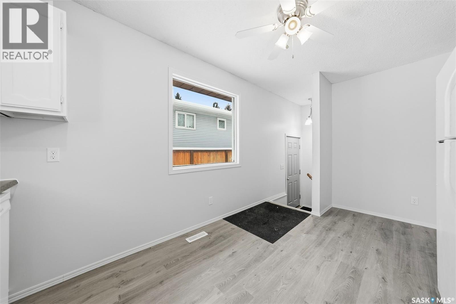 803 Carr Place, Prince Albert, Saskatchewan  S6V 7E1 - Photo 10 - SK025771