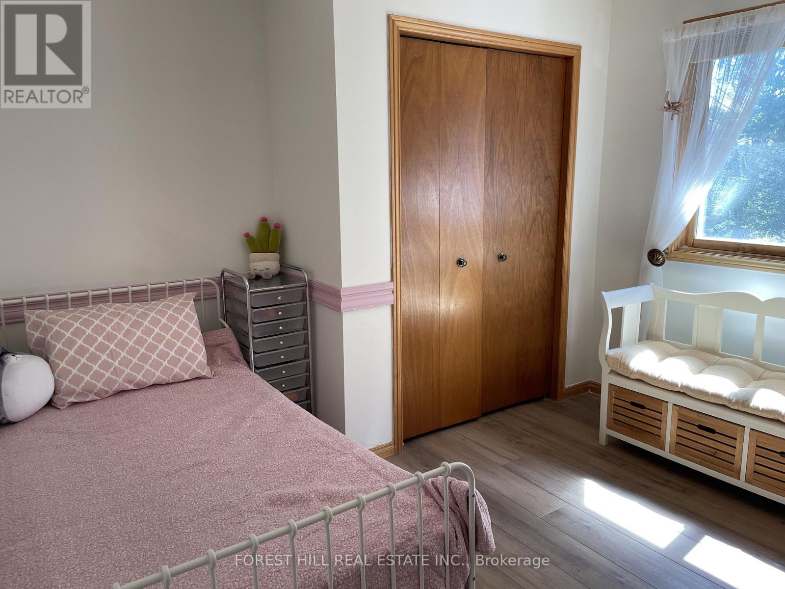 176 Golfview Road, London South, Ontario  N6C 5V4 - Photo 12 - X12644576