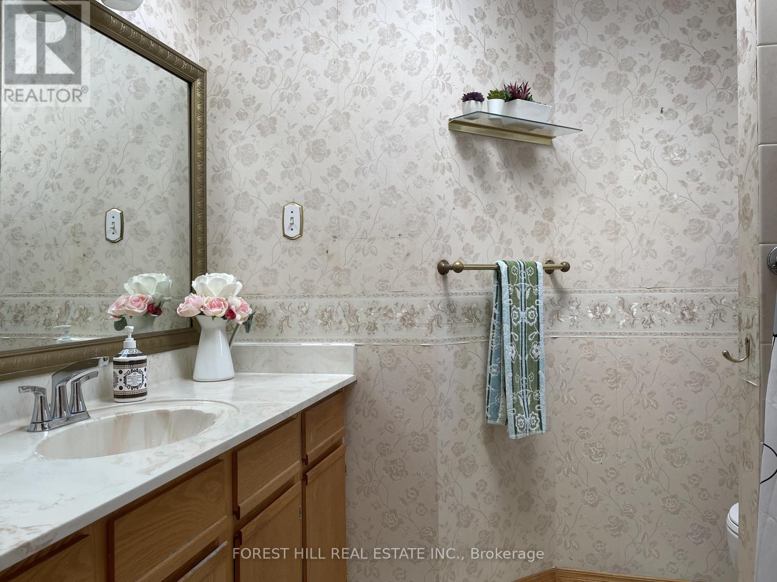 176 Golfview Road, London South, Ontario  N6C 5V4 - Photo 14 - X12644576