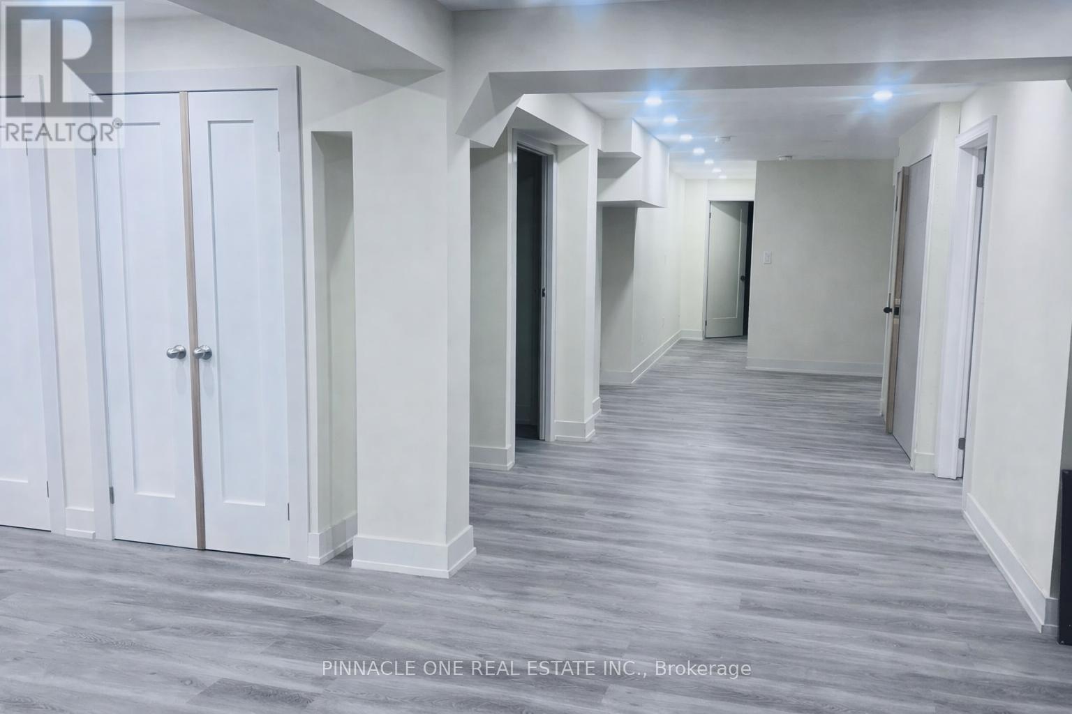 357 Mactier Drive, Vaughan (Kleinburg), Ontario  L4H 4L8 - Photo 2 - N12644566