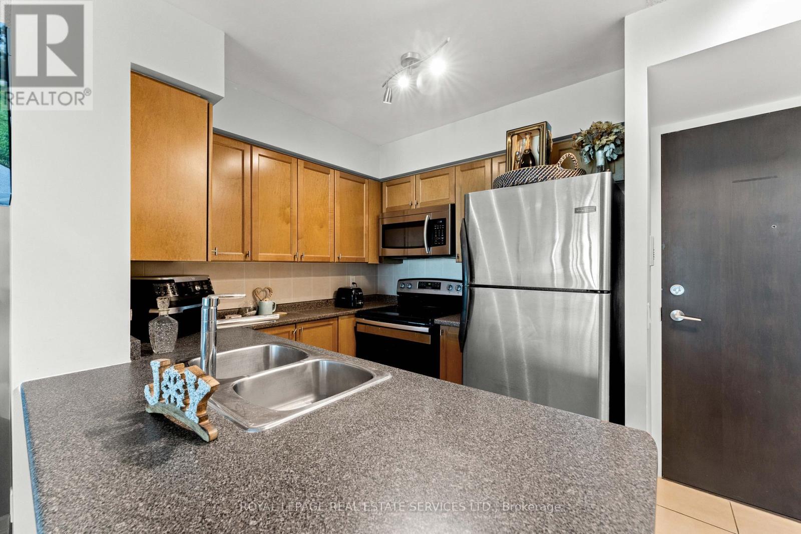 1103 - 225 Sherway Gardens Road, Toronto, Ontario  M9C 0A3 - Photo 17 - W12644554