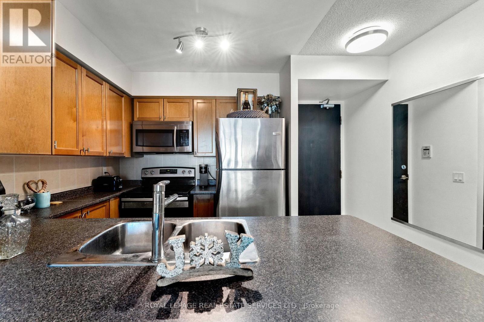 1103 - 225 Sherway Gardens Road, Toronto, Ontario  M9C 0A3 - Photo 18 - W12644554