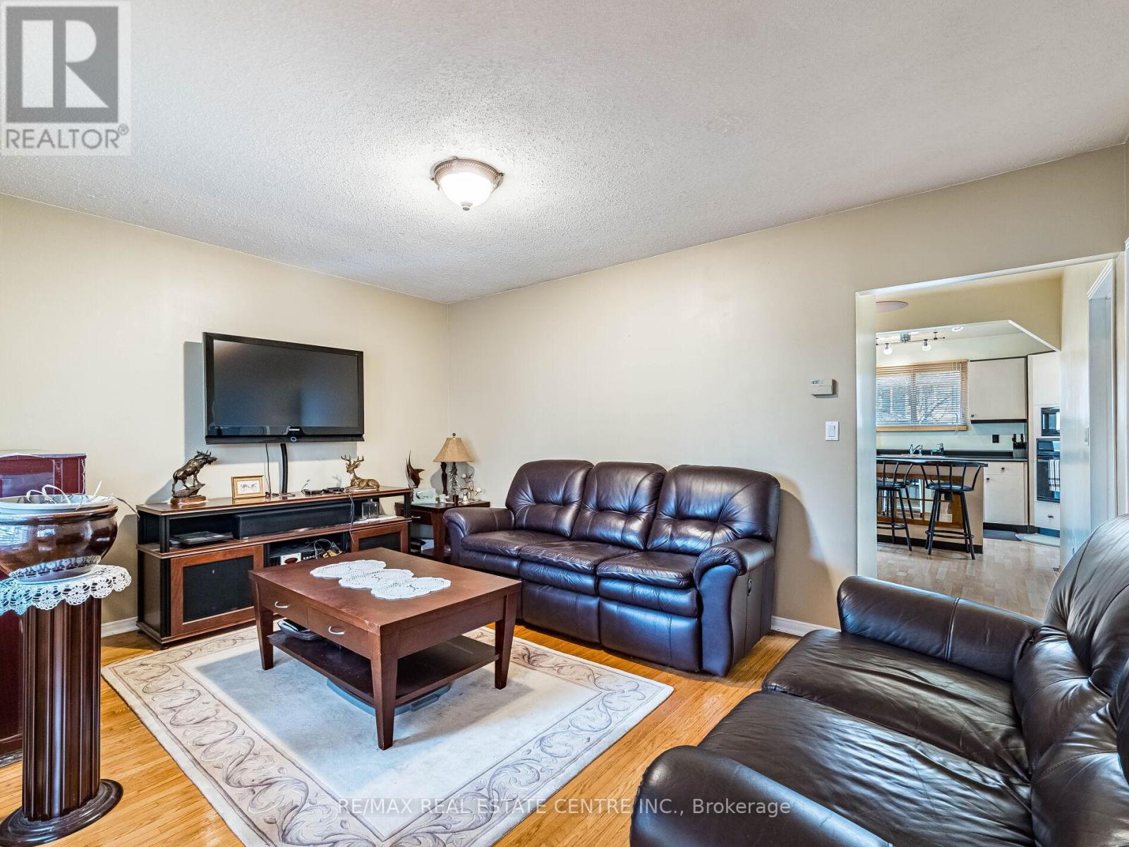 64 Eaglewood Boulevard, Mississauga, Ontario  L5G 1V4 - Photo 11 - W12644562