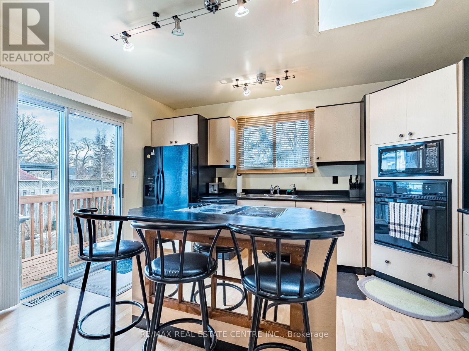 64 Eaglewood Boulevard, Mississauga, Ontario  L5G 1V4 - Photo 19 - W12644562