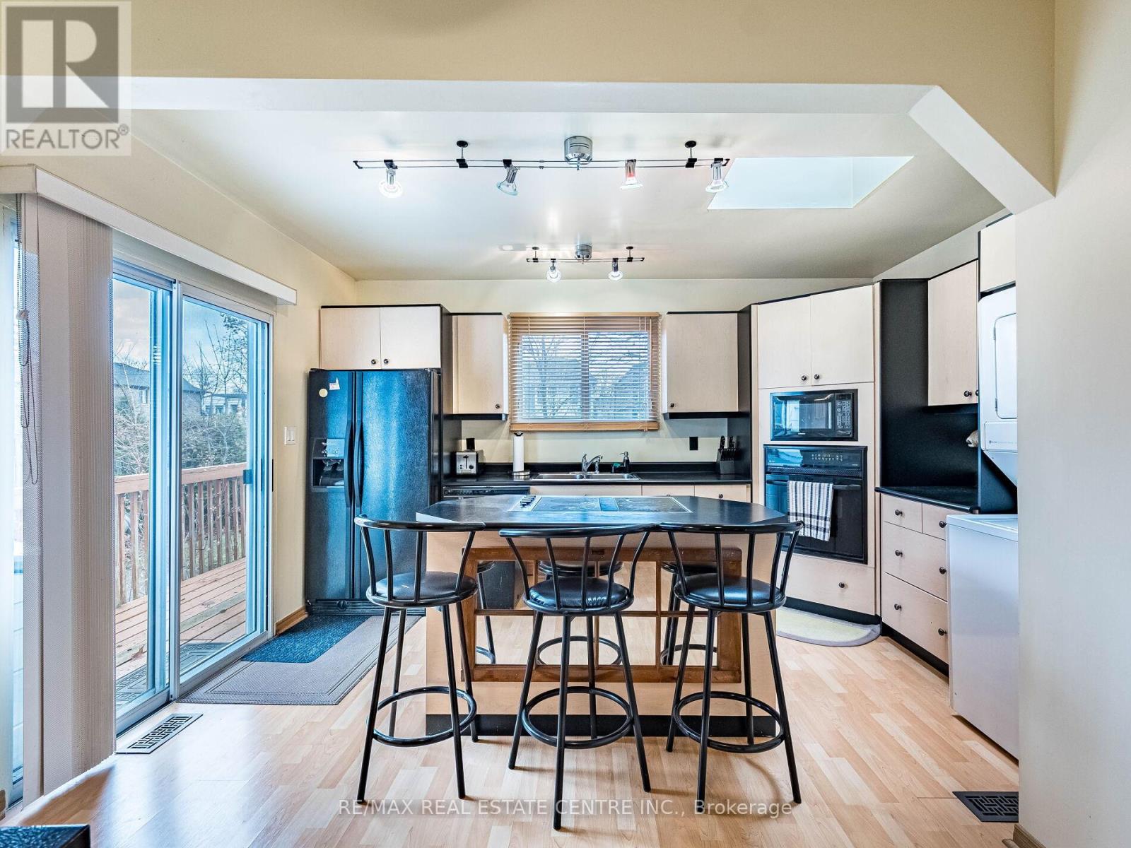 64 Eaglewood Boulevard, Mississauga, Ontario  L5G 1V4 - Photo 20 - W12644562