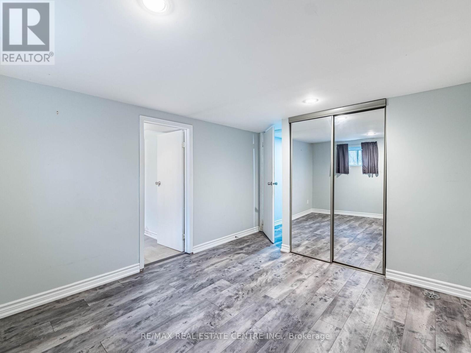 64 Eaglewood Boulevard, Mississauga, Ontario  L5G 1V4 - Photo 37 - W12644562