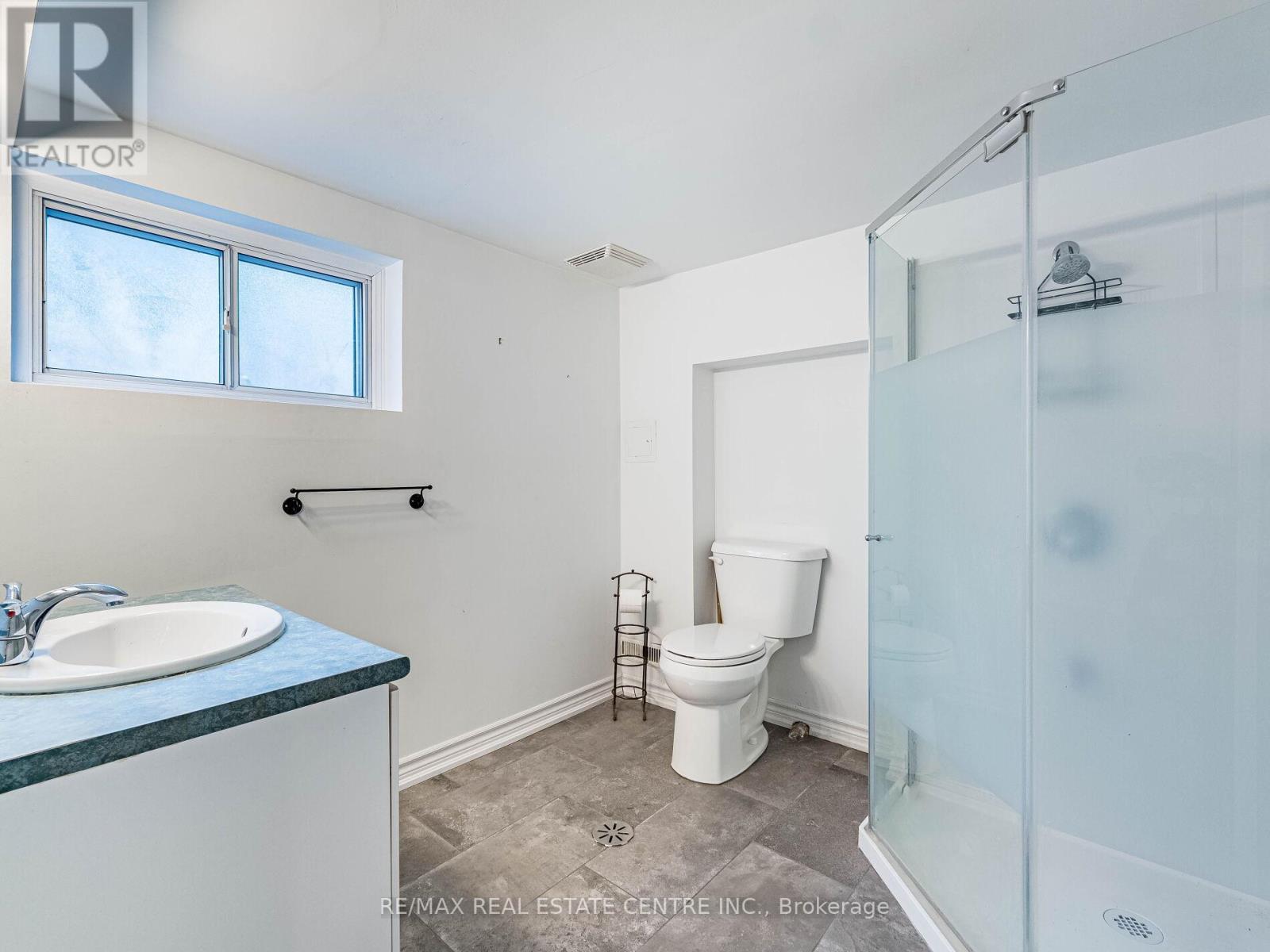 64 Eaglewood Boulevard, Mississauga, Ontario  L5G 1V4 - Photo 39 - W12644562