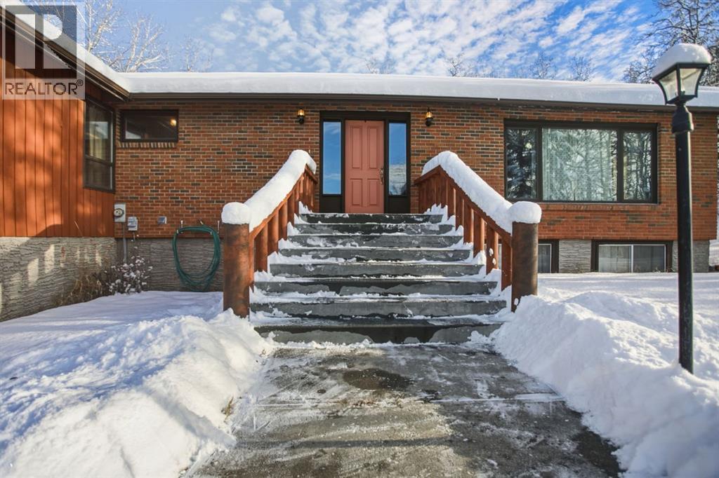 242016 White Post Lane, Rural Foothills County, Alberta