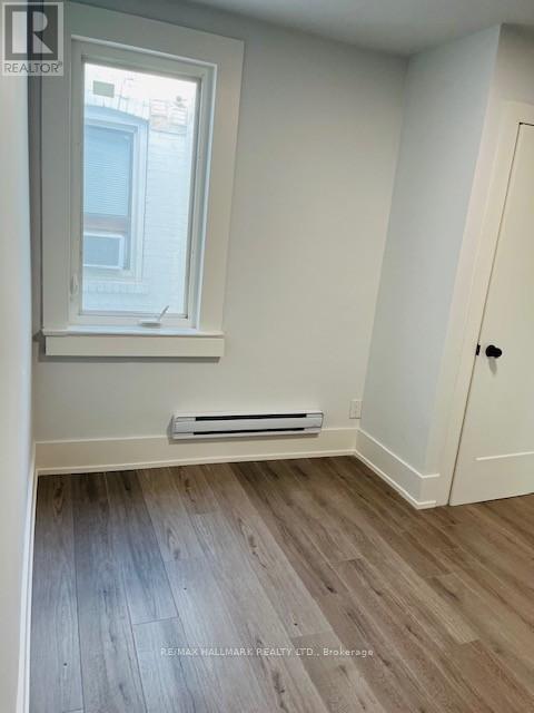 4 - 2961 Lakeshore Boulevard W, Toronto, Ontario  M8V 1Y5 - Photo 7 - W12644538