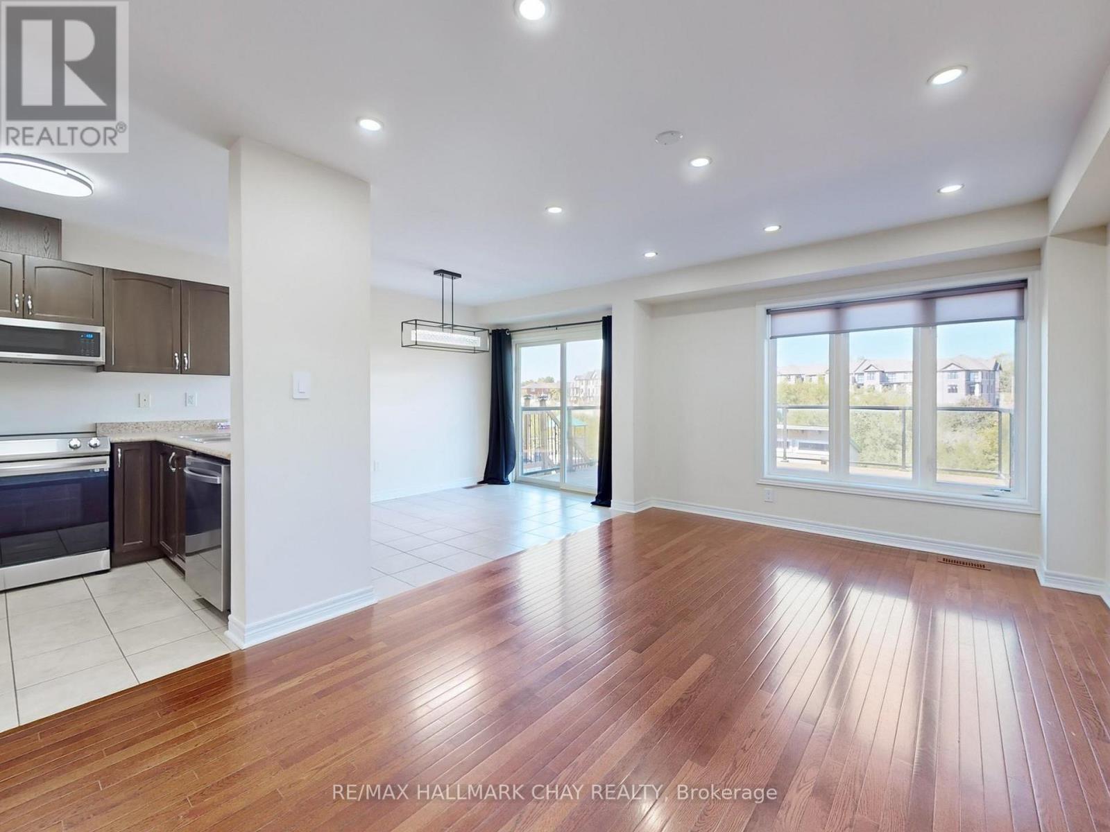 1192 Mary-Lou Street, Innisfil, Ontario  L9S 5A4 - Photo 4 - N12643746