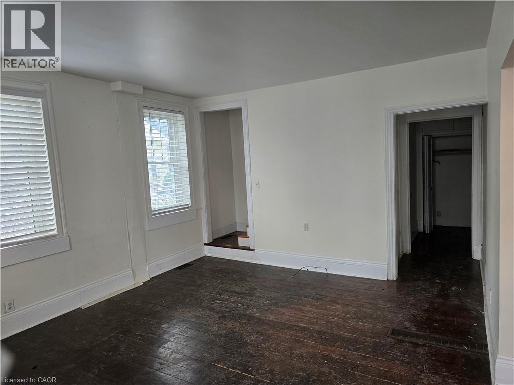 10 Centre Street, Elmira, Ontario  N3B 2T7 - Photo 6 - 40794694