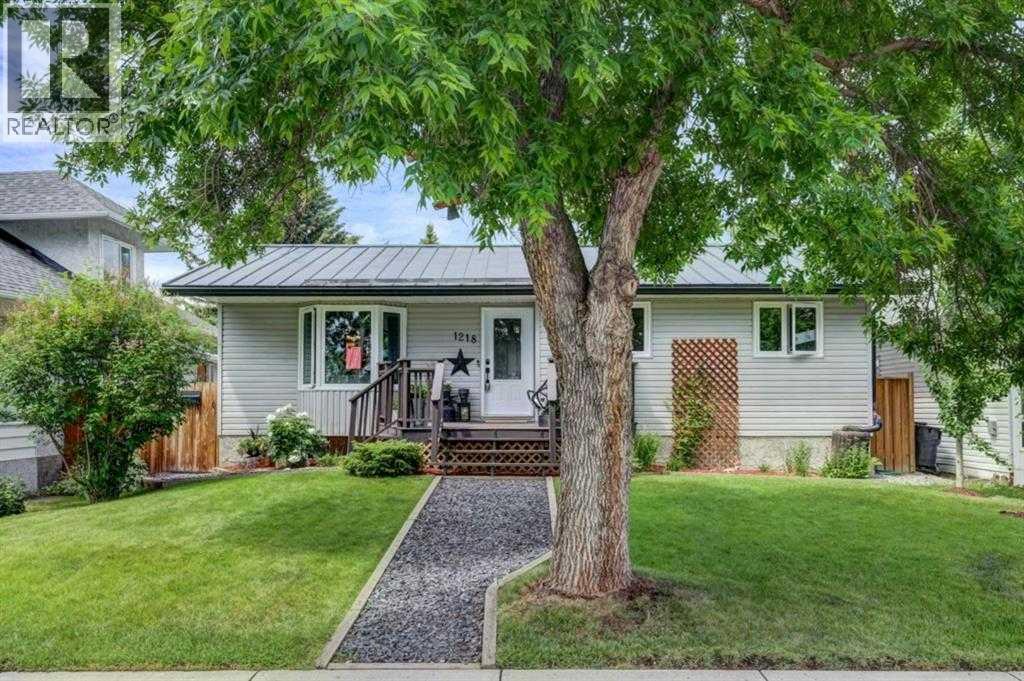 1218 Centre Street, Carstairs, Alberta