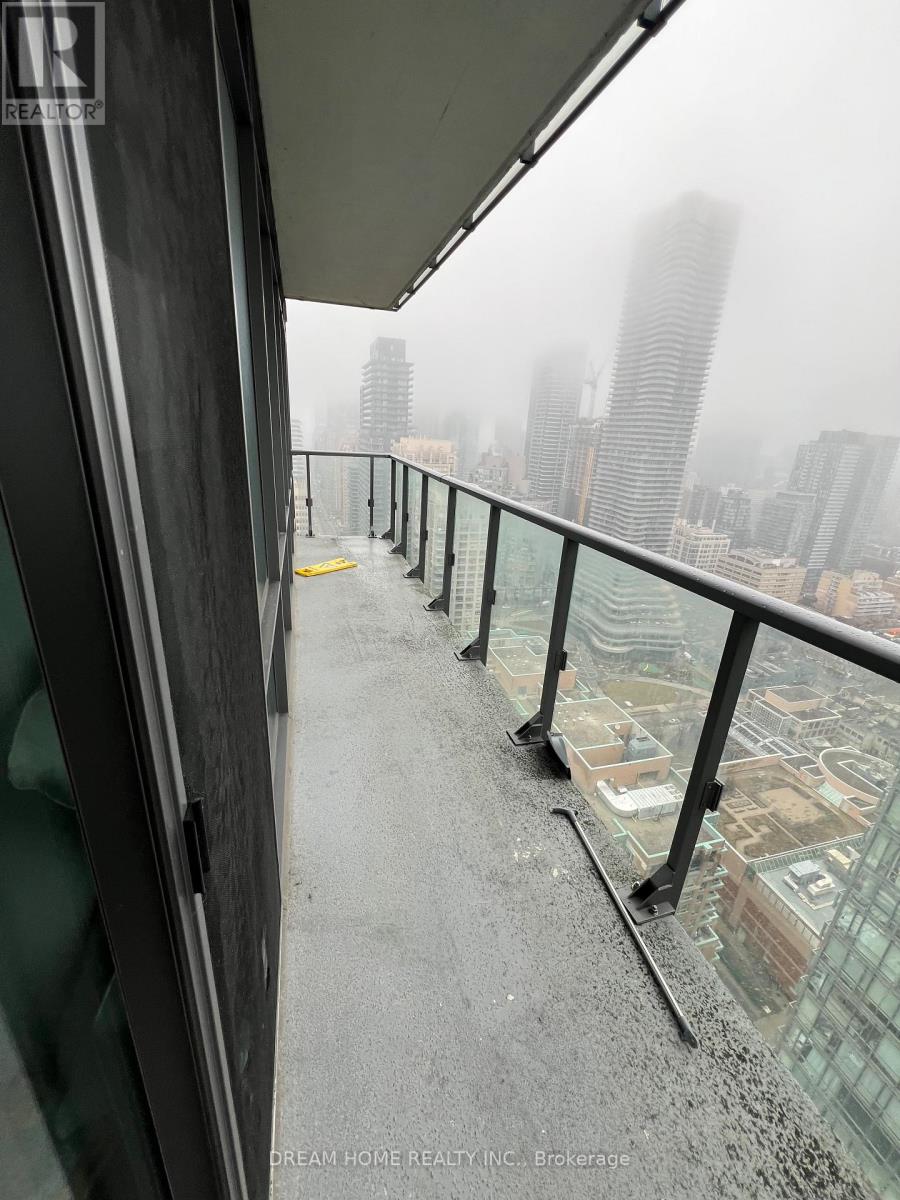 3405 - 832 Bay Street, Toronto (Bay Street Corridor), Ontario  M5S 1Z6 - Photo 2 - C12644624