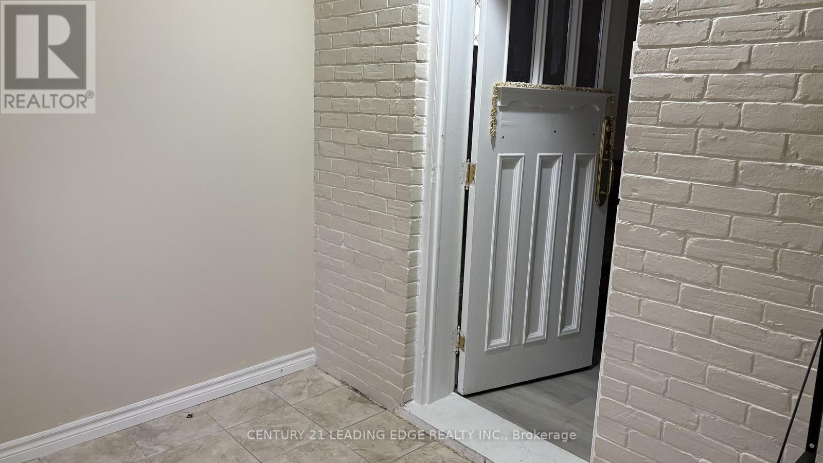 295 Main Street N, Markham, Ontario  L3P 1Y9 - Photo 2 - N12644052