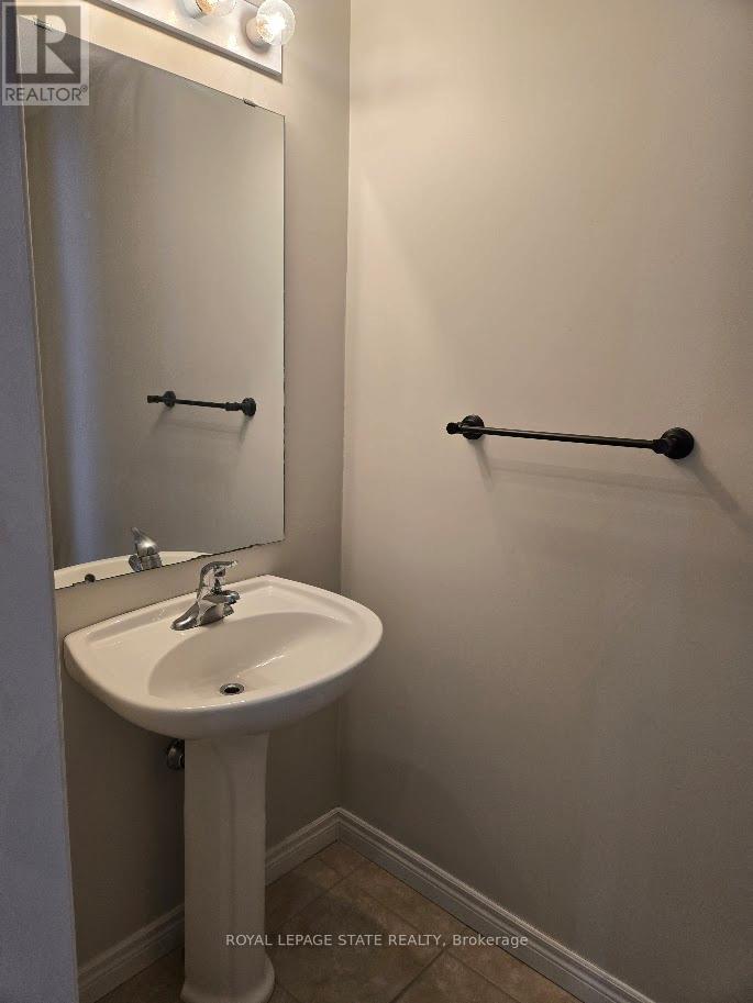 71 Cobblestone Drive, Brant, Ontario  N3L 4G3 - Photo 6 - X12644568