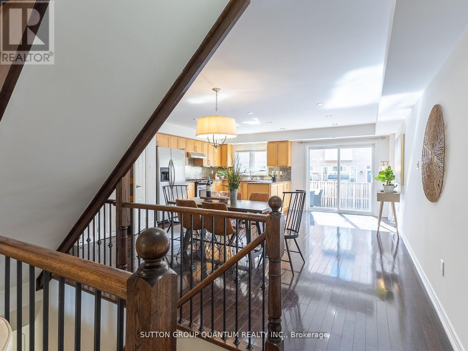 50 Rosewood Avenue, Mississauga, Ontario  L5G 4W3 - Photo 10 - W12644588