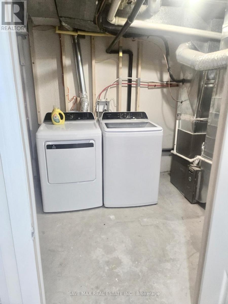 59 Lionshead Out, Brampton, Ontario  L6S 3X3 - Photo 11 - W12644592