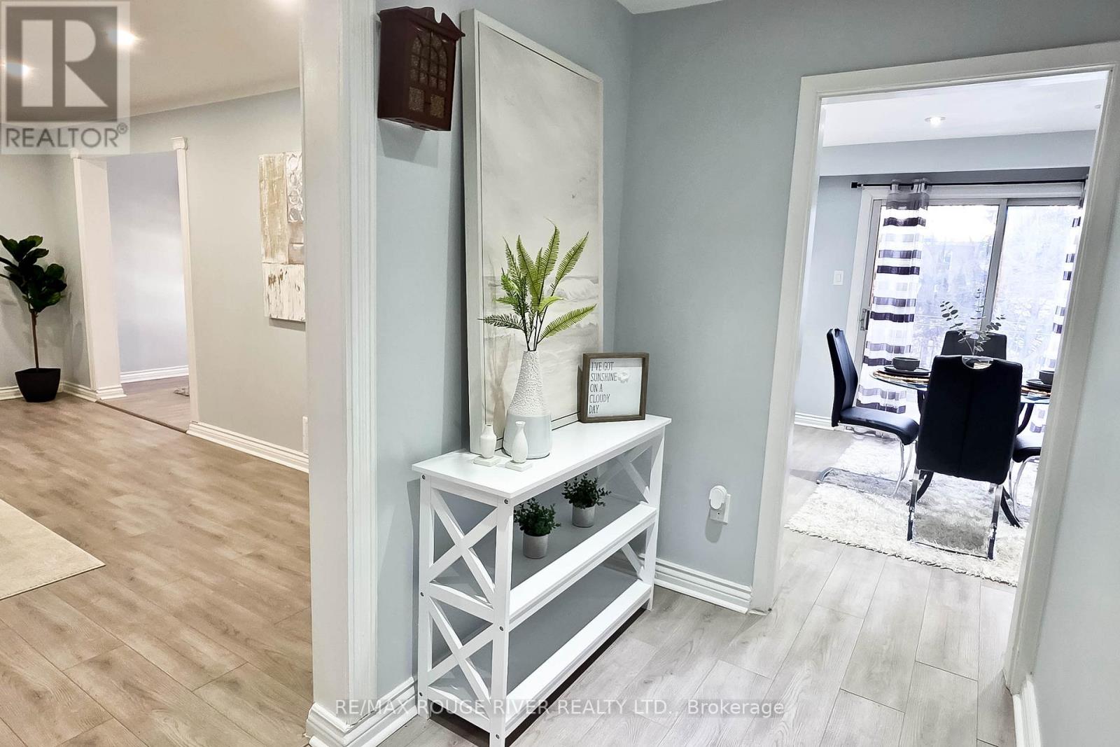 22 Annabelle Drive, Toronto, Ontario  M9V 3B6 - Photo 18 - W12644612