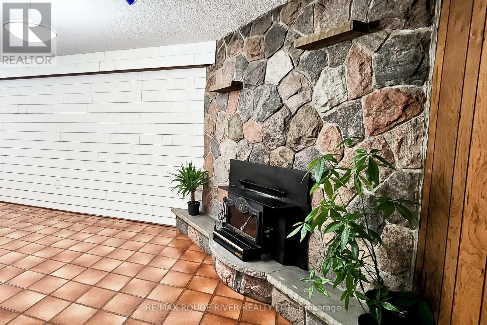 22 Annabelle Drive, Toronto, Ontario  M9V 3B6 - Photo 26 - W12644612