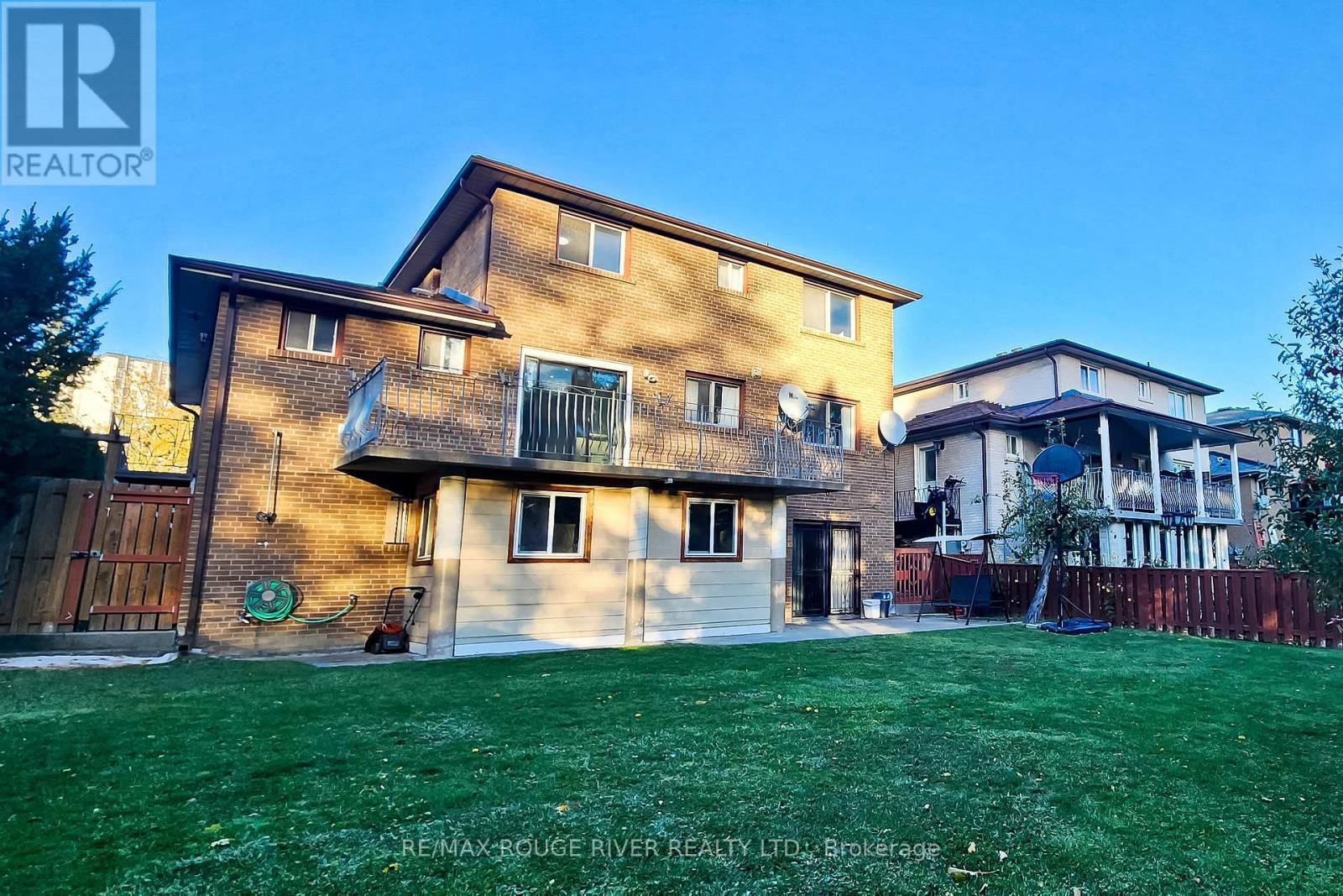 22 Annabelle Drive, Toronto, Ontario  M9V 3B6 - Photo 32 - W12644612