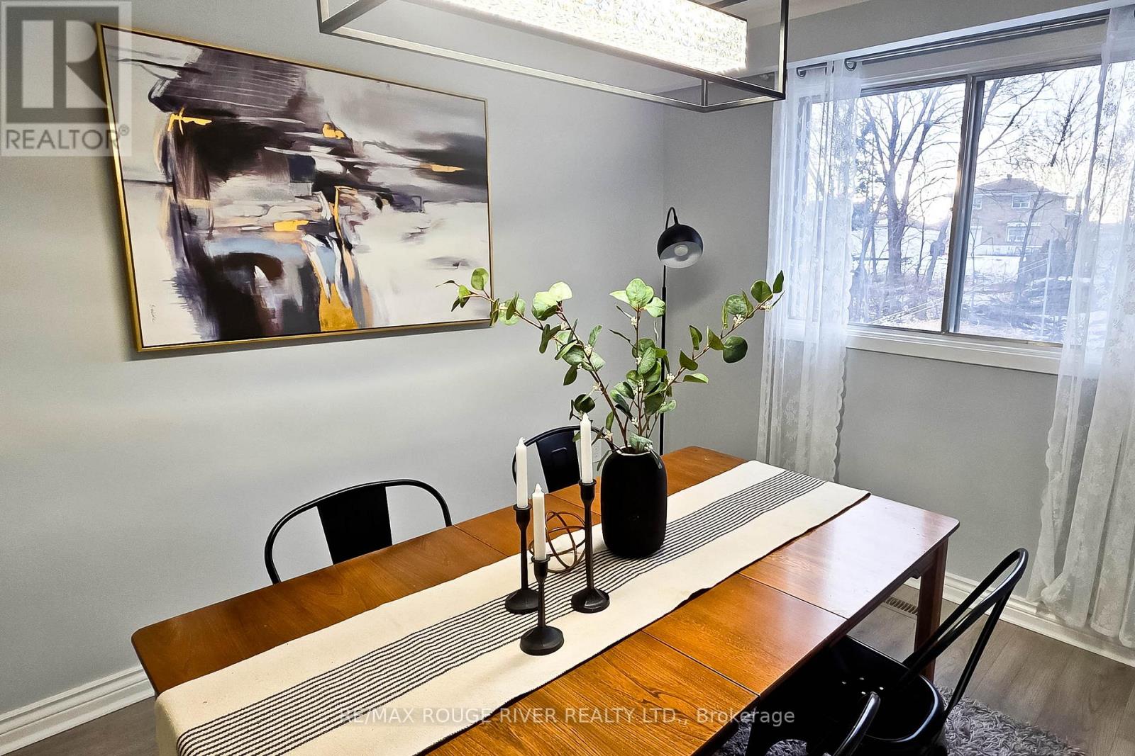 22 Annabelle Drive, Toronto, Ontario  M9V 3B6 - Photo 8 - W12644612