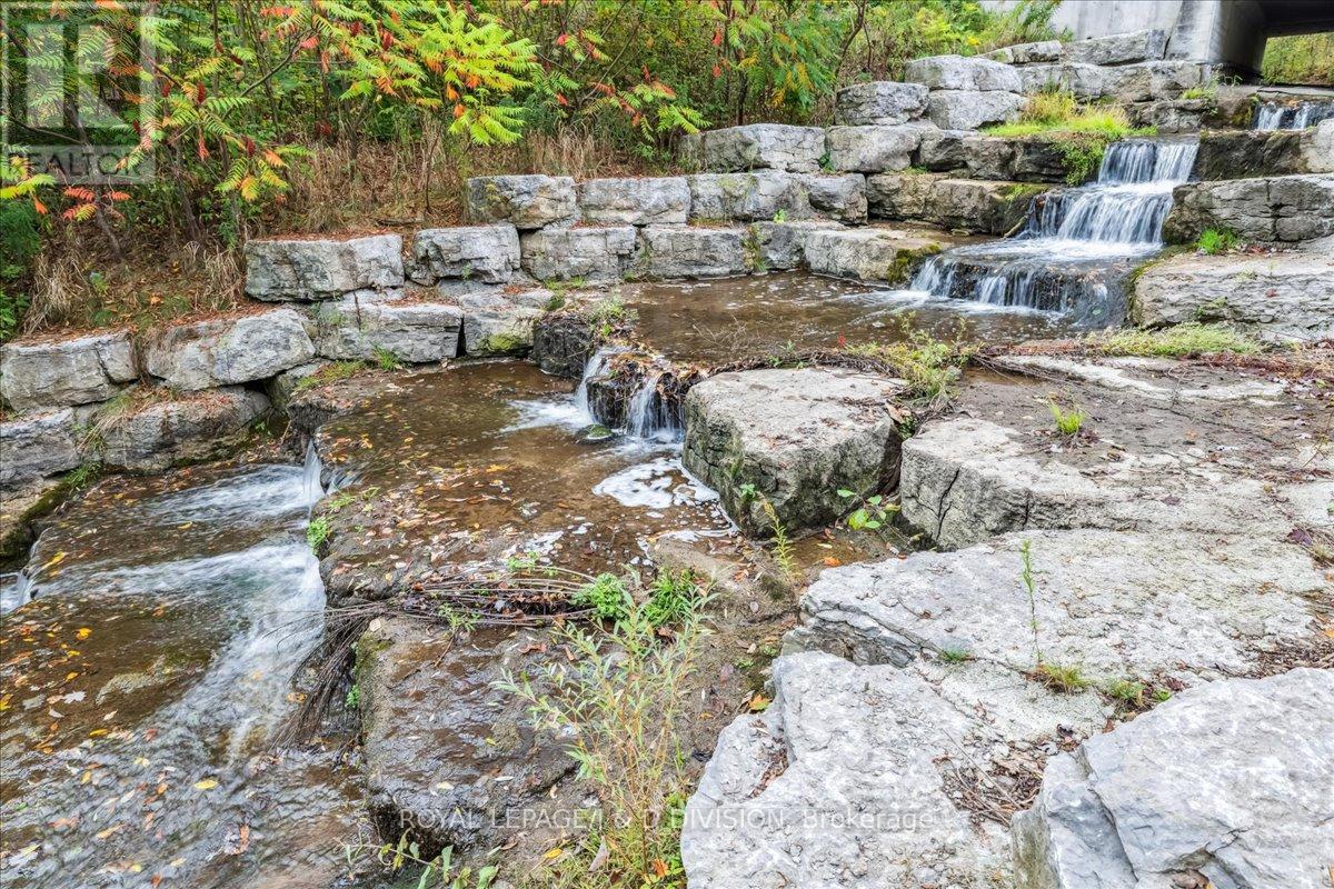 7095 Guelph Line, Milton, Ontario  L0P 1B0 - Photo 5 - W12644620