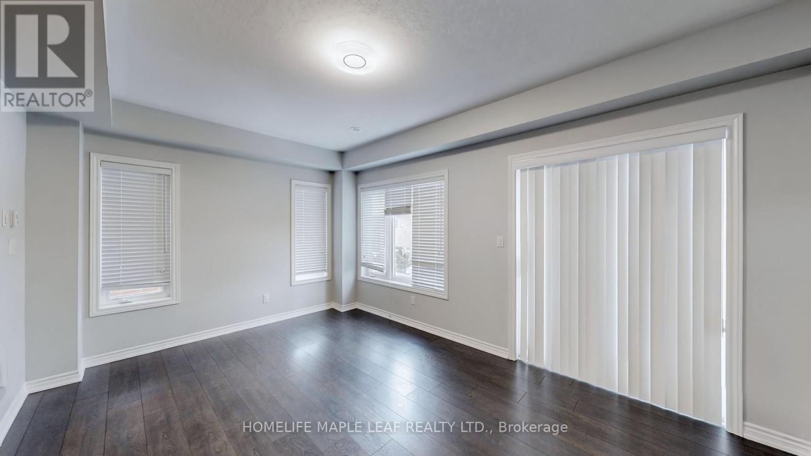 26 Borers Creek Circle, Hamilton, Ontario  L8B 1W3 - Photo 12 - X12644610