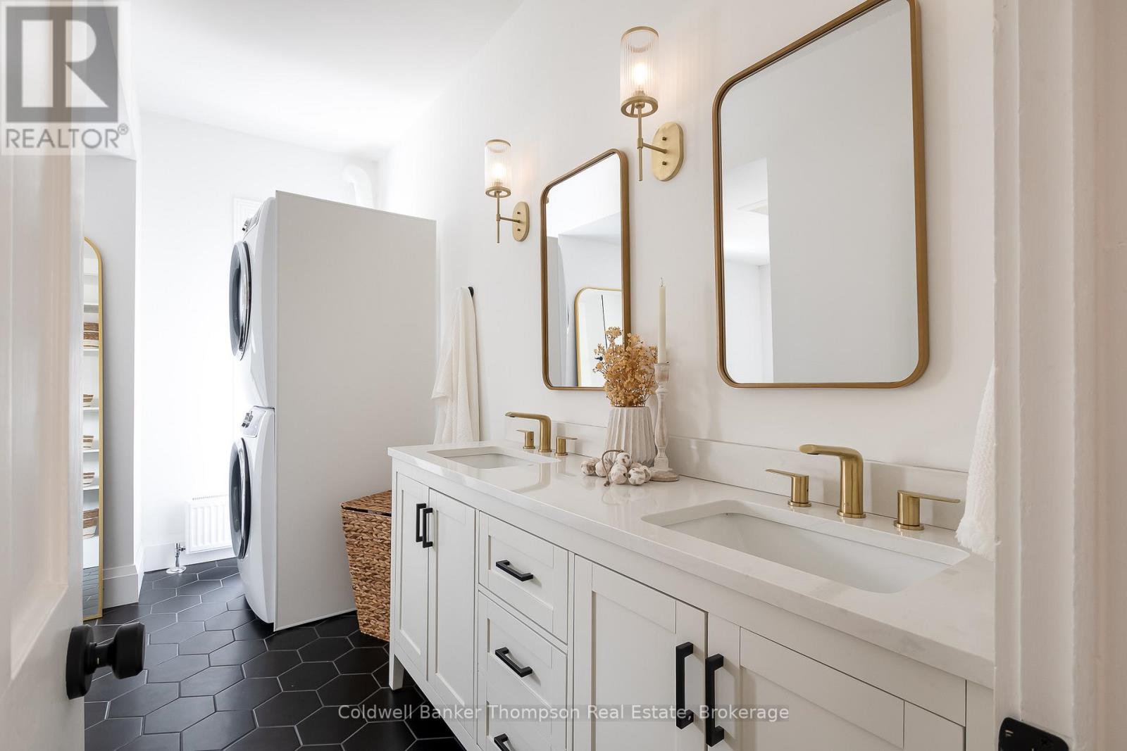 17 West Street N, Huntsville, Ontario  P1H 1X6 - Photo 30 - X12644654