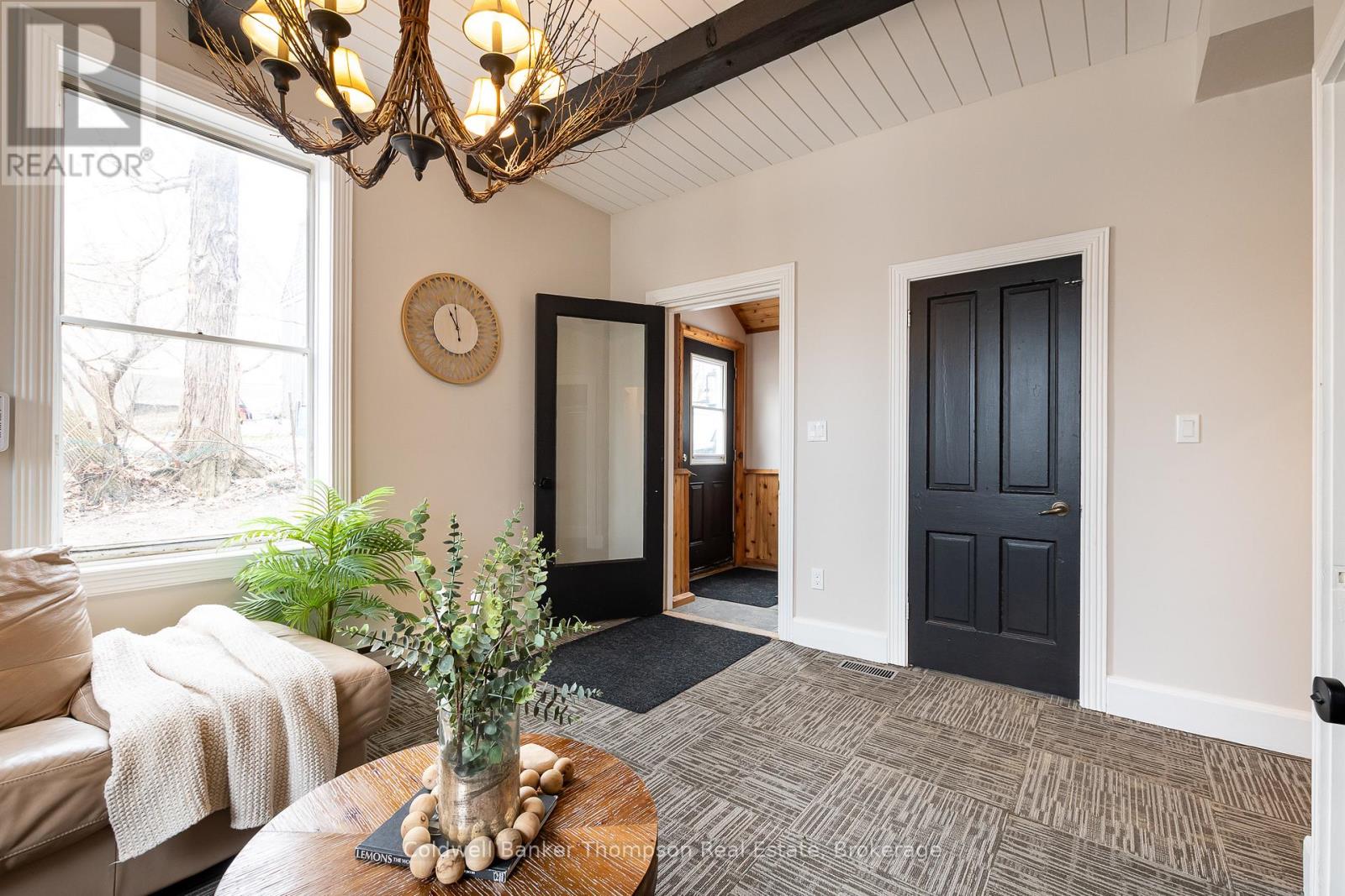 17 West Street N, Huntsville, Ontario  P1H 1X6 - Photo 5 - X12644654