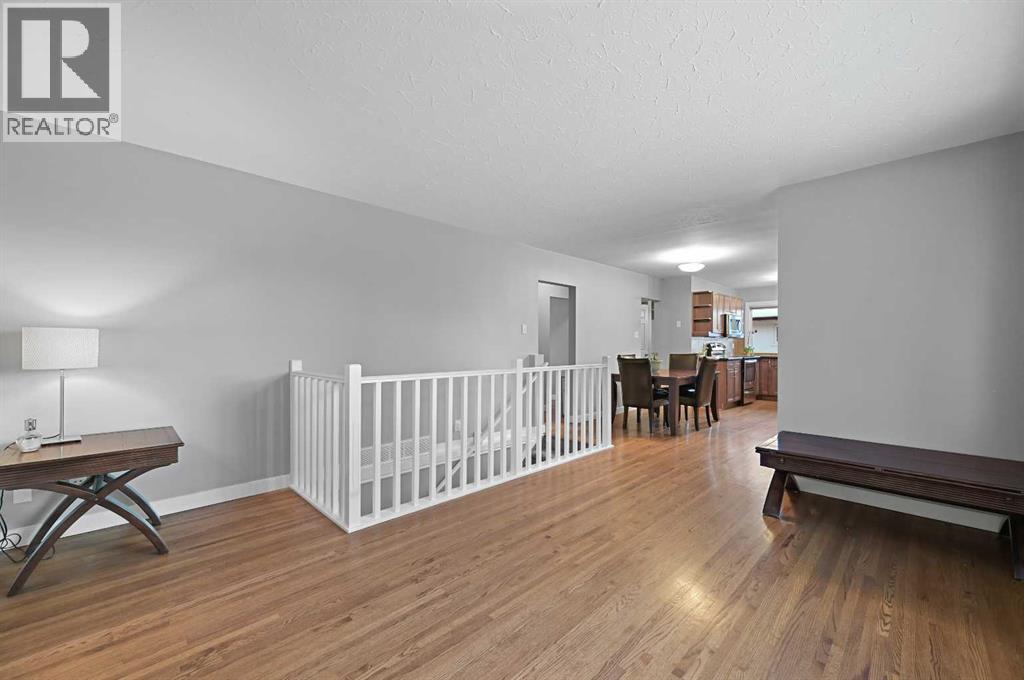 3124 49 Street Sw, Calgary, Alberta  T3E 3Y3 - Photo 12 - A2272946