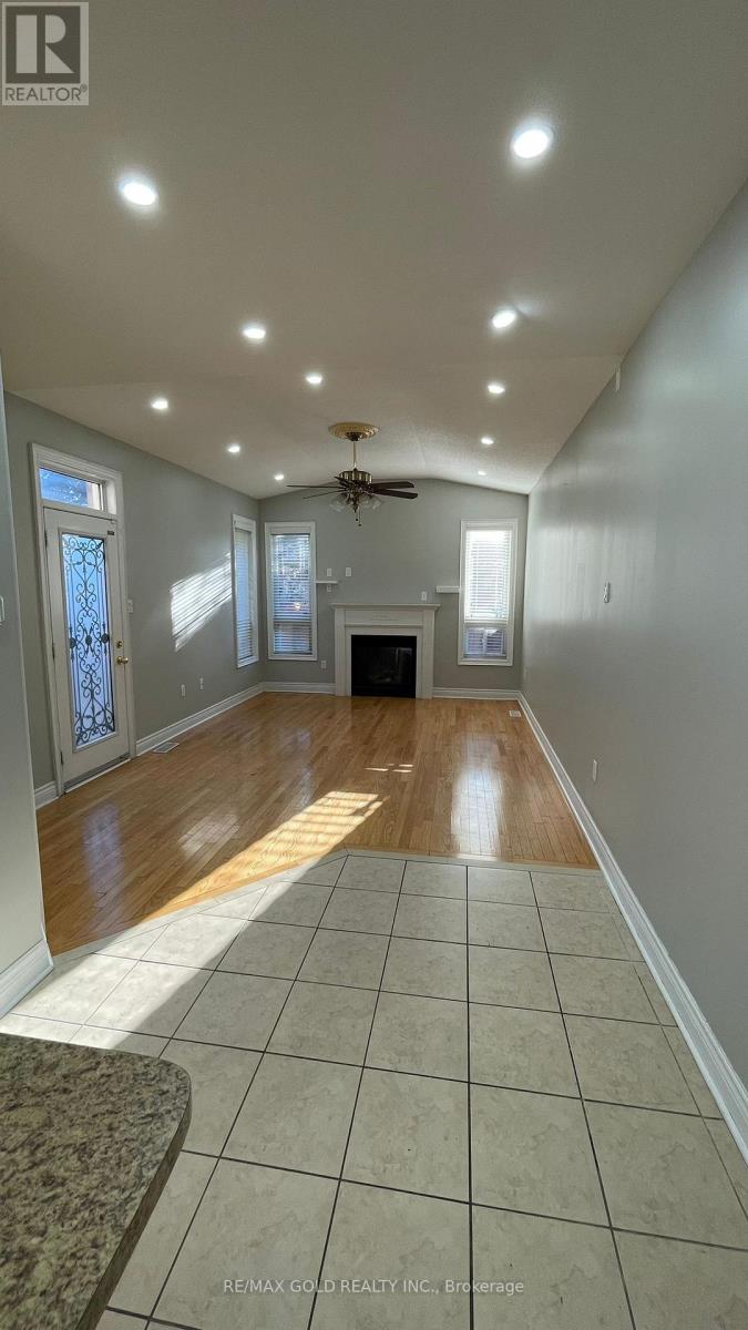 Upper - 98 Everingham Circle, Brampton, Ontario  L6R 0R9 - Photo 10 - W12634490