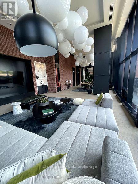 1706 - 3220 William Coltson Ave. Avenue, Oakville, Ontario  L6H 7X9 - Photo 17 - W12644256