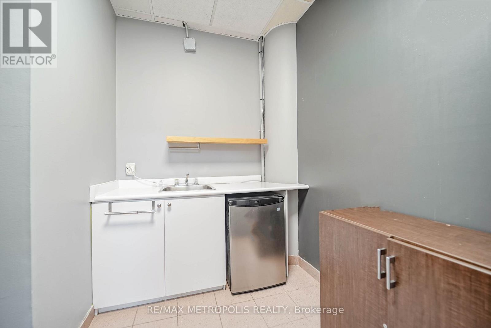 Unknown Address, ,     - Photo 11 - C12644636