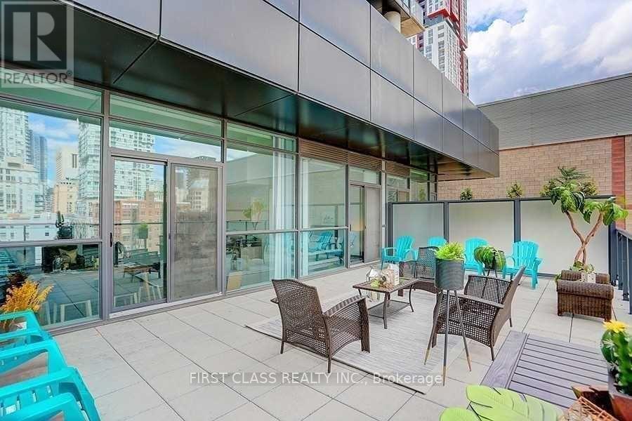 703 - 290 Adelaide Street W, Toronto (Waterfront Communities), Ontario  M5V 1P6 - Photo 12 - C12644644