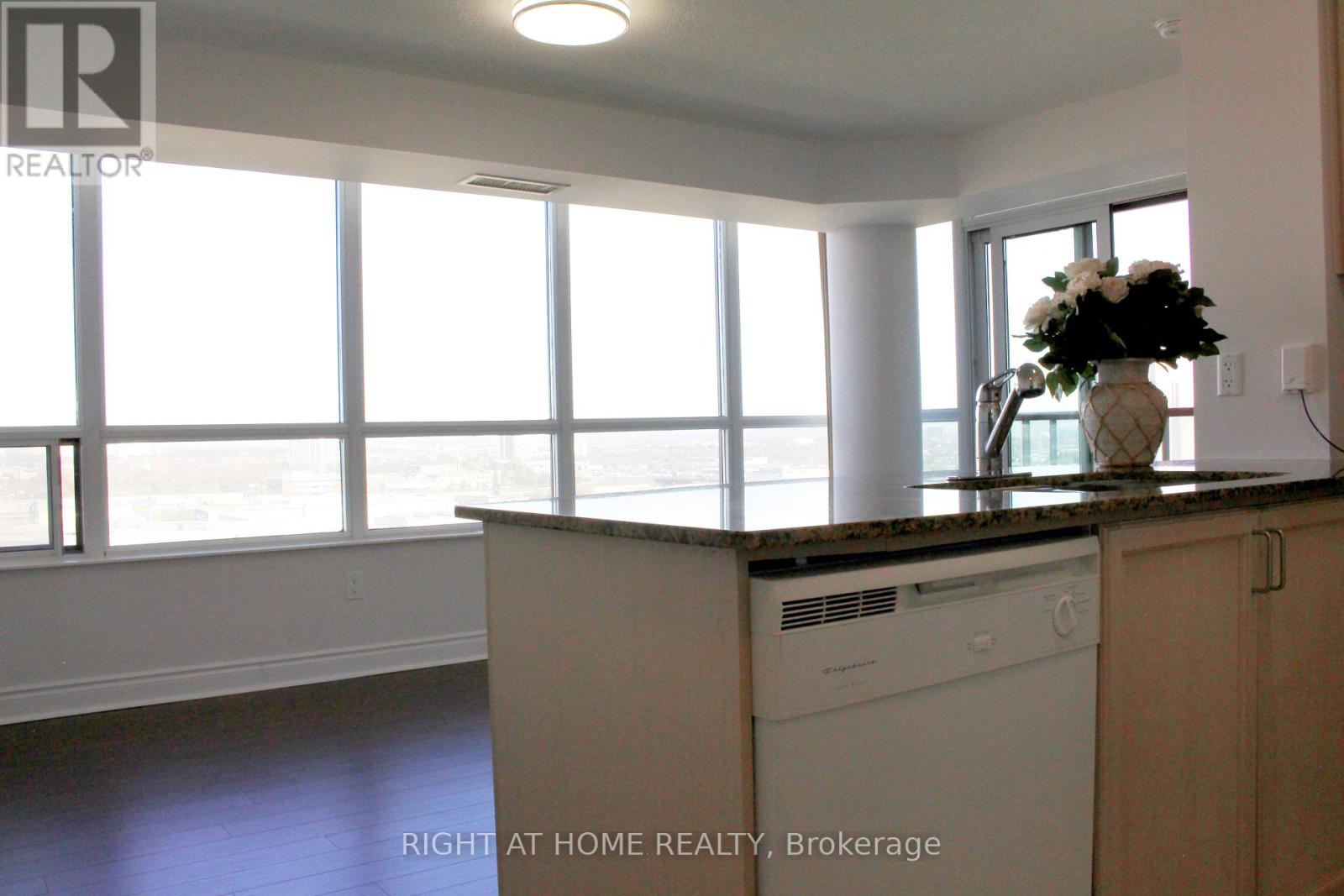 1204 - 50 Brian Harrison Way, Toronto (Bendale), Ontario  M1P 5J4 - Photo 4 - E12644638