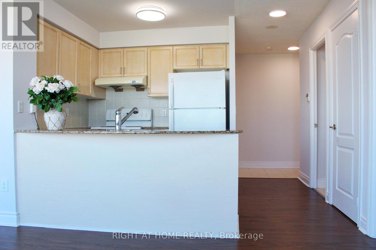 1204 - 50 Brian Harrison Way, Toronto (Bendale), Ontario  M1P 5J4 - Photo 7 - E12644638