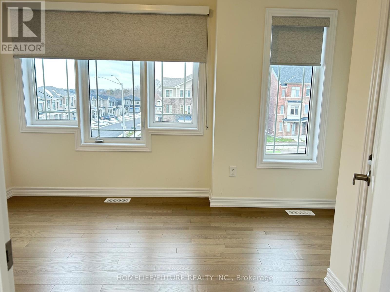 2845 Whites Road, Pickering, Ontario  L1X 0P4 - Photo 16 - E12644652