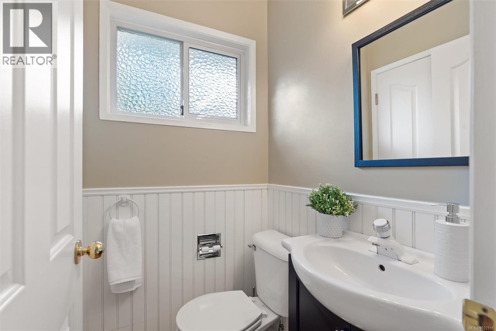 5054 Catalina Terr, Saanich, British Columbia  V8Y 2A5 - Photo 34 - 1022119