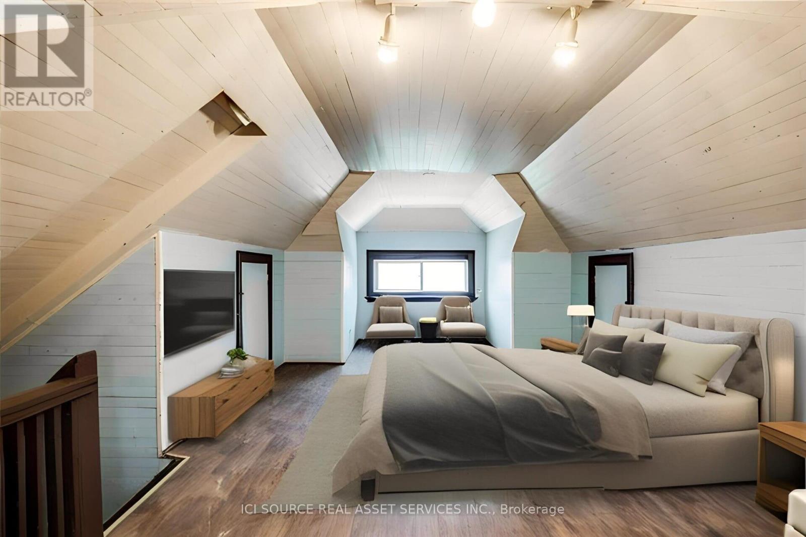 Upper - 16 Eastbourne Avenue, Hamilton (St. Clair), Ontario  L8M 2M7 - Photo 15 - X12603646