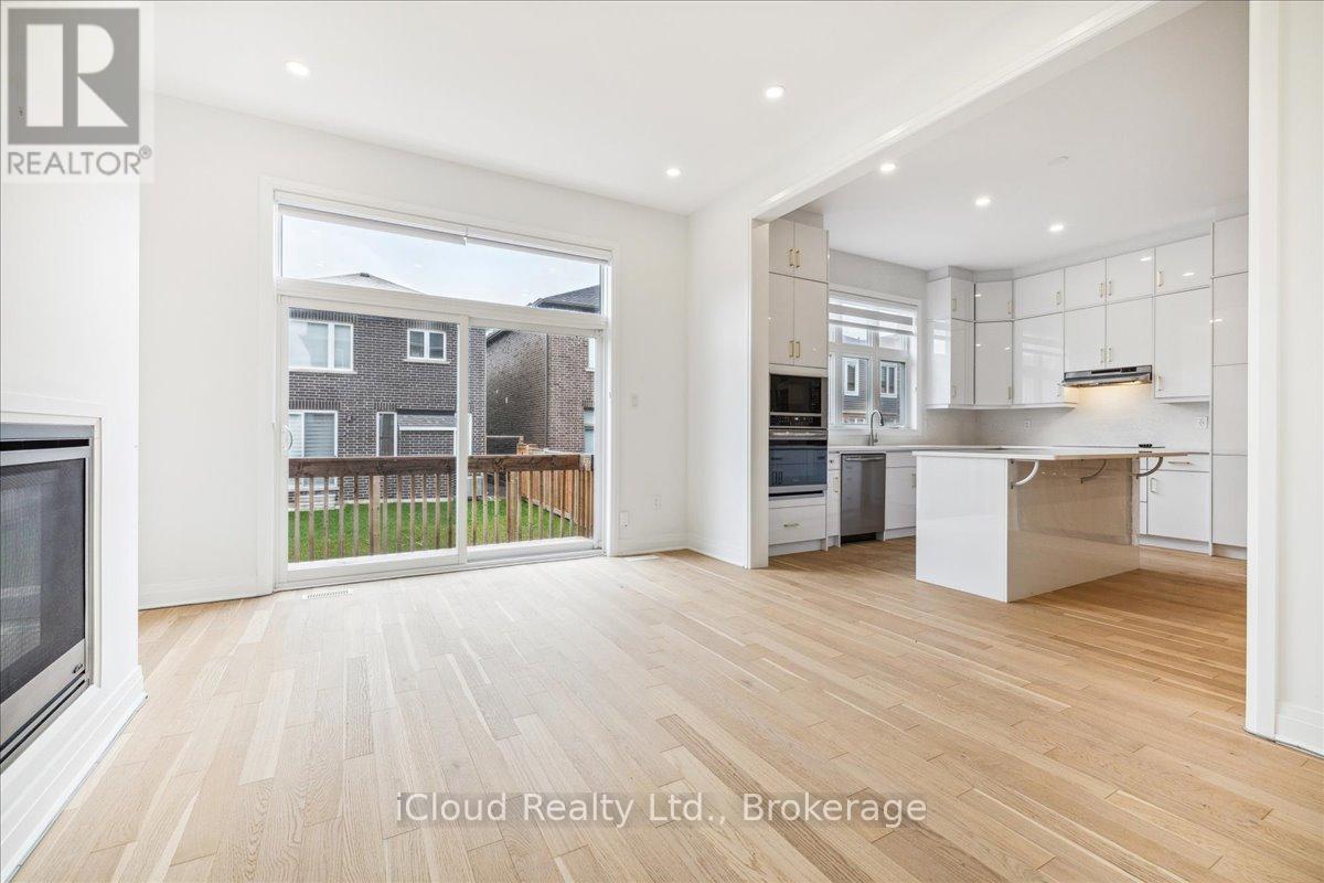 925 Hickory Crescent, Milton (Cb Cobban), Ontario  L9E 1P6 - Photo 10 - W12644656