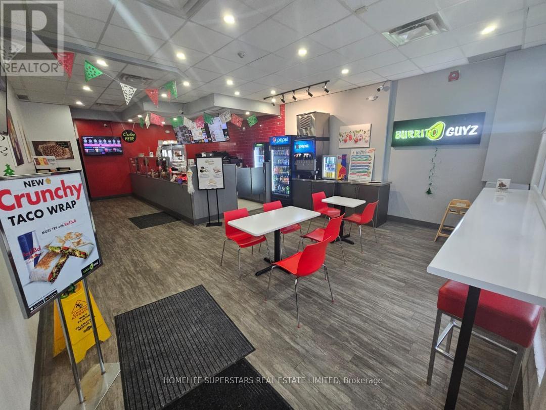 8209 Lundys Lane E, Niagara Falls, Ontario  L2H 1H3 - Photo 4 - X12644648