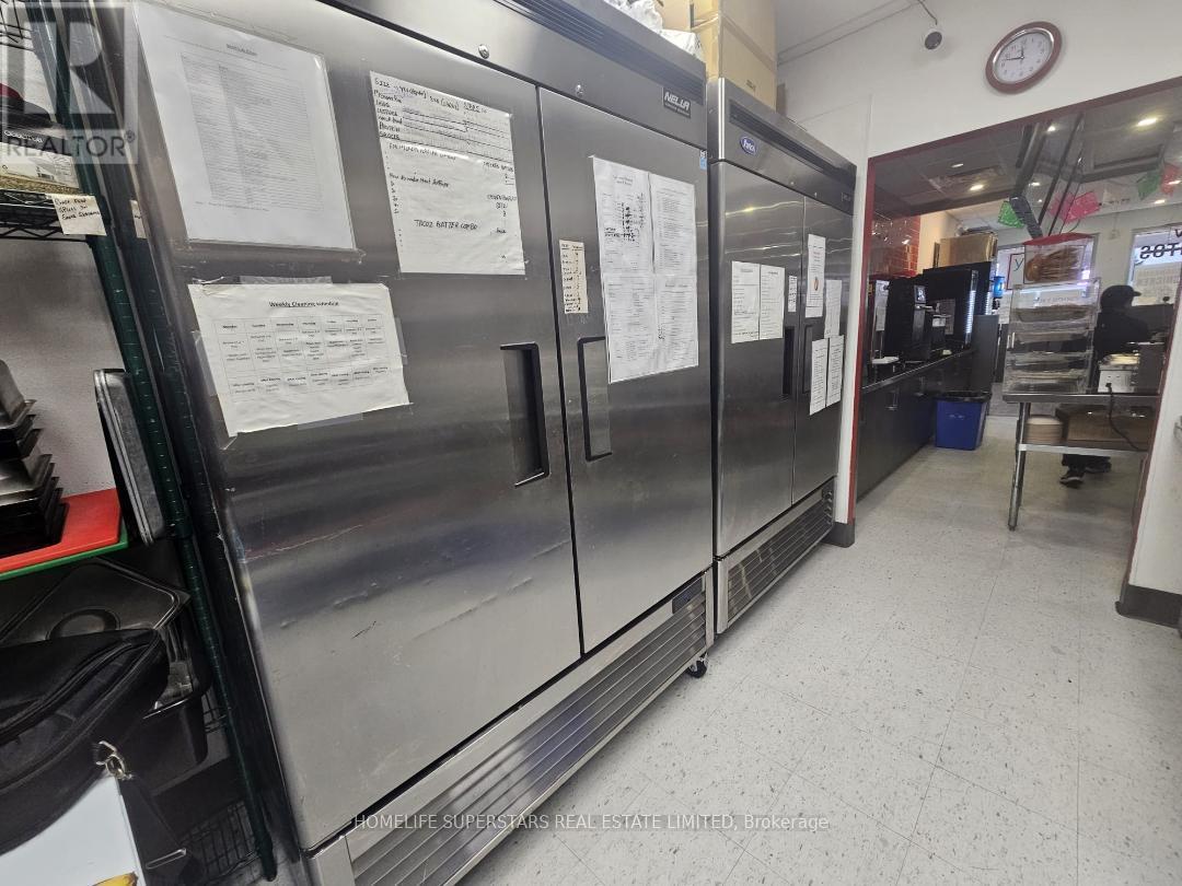 8209 Lundys Lane E, Niagara Falls, Ontario  L2H 1H3 - Photo 6 - X12644648