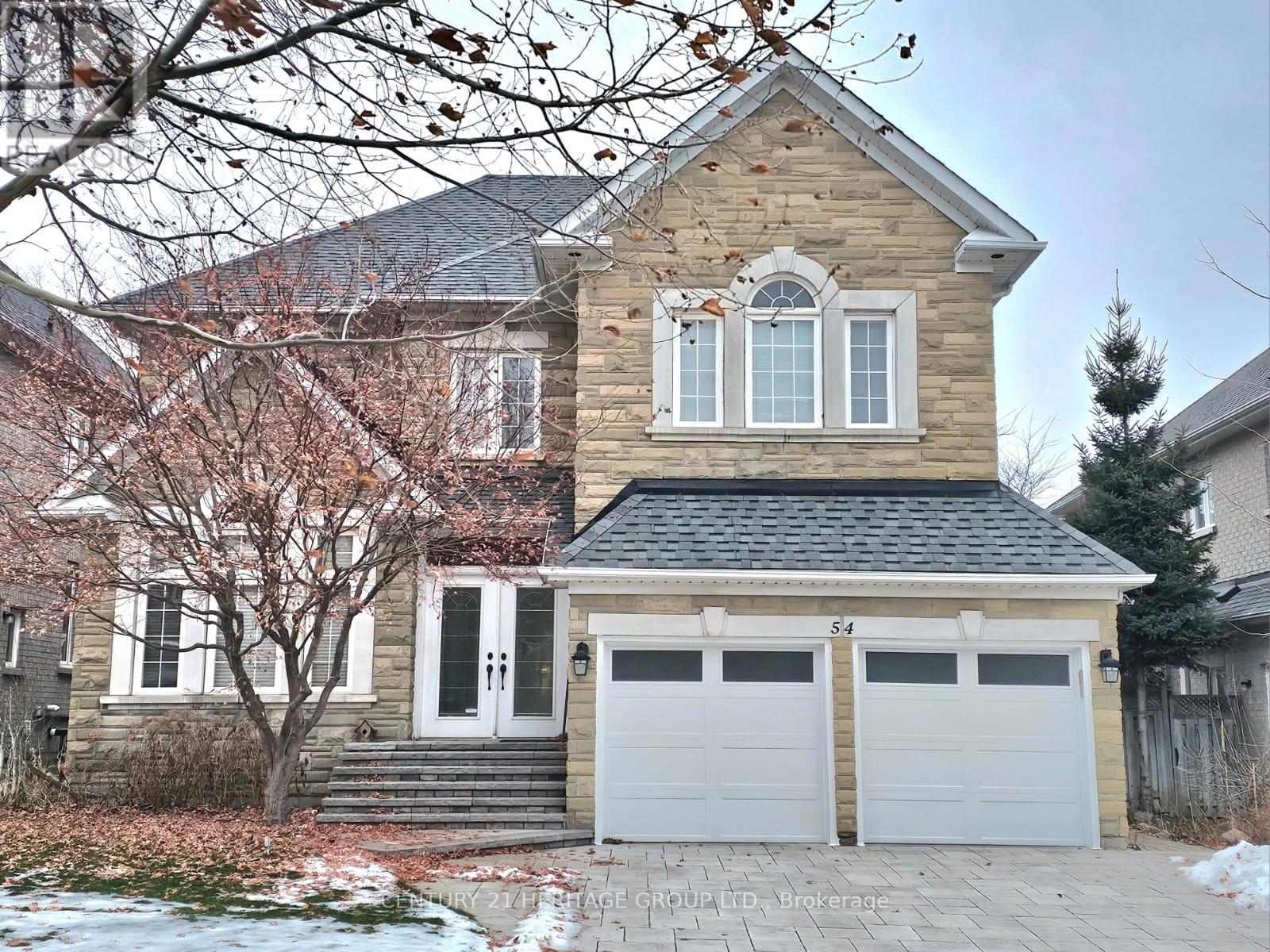 54 FARNHAM DRIVE, Richmond Hill, Ontario
