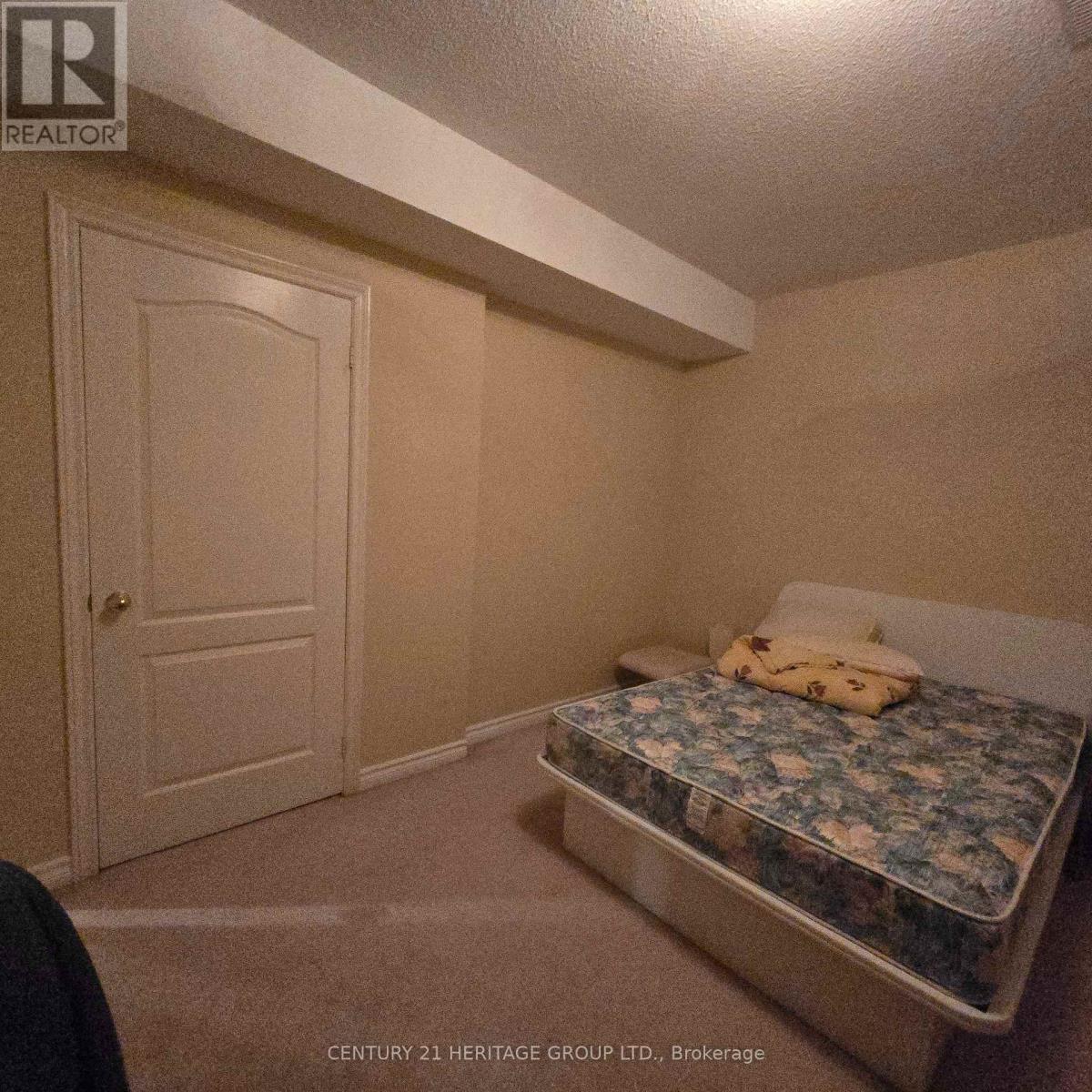 54 Farnham Drive, Richmond Hill (Bayview Hill), Ontario  L4B 4E7 - Photo 34 - N12641922