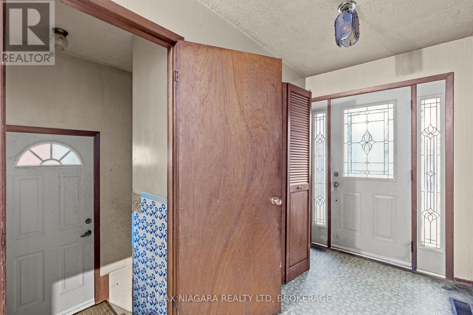 6183 Johnson Drive, Niagara Falls (Church's Lane), Ontario  L2J 3J6 - Photo 20 - X12644678