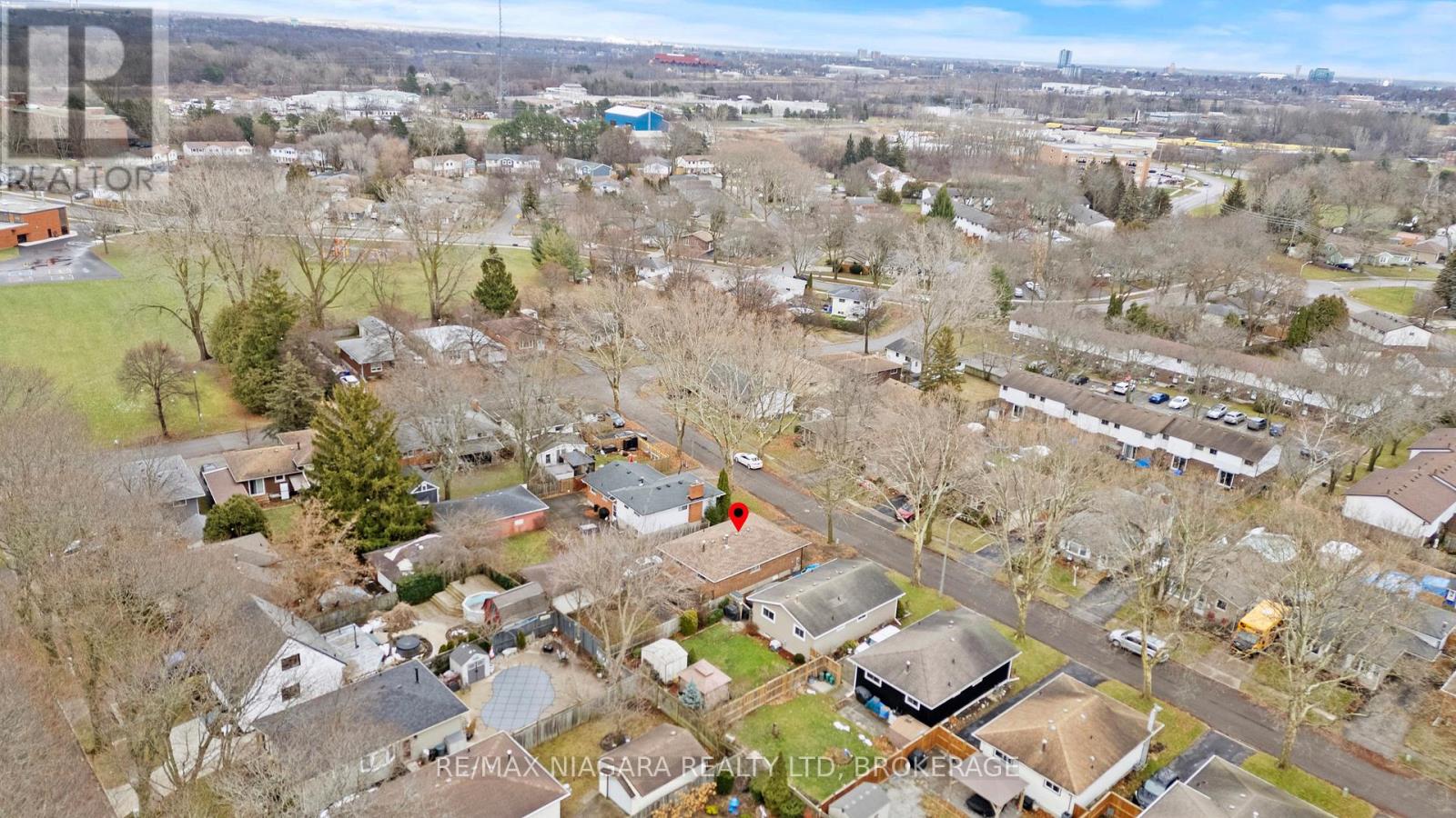 6183 Johnson Drive, Niagara Falls (Church's Lane), Ontario  L2J 3J6 - Photo 32 - X12644678