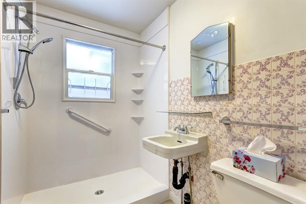 2010 27 Street Se, Calgary, Alberta  T2B 0P7 - Photo 18 - A2275738