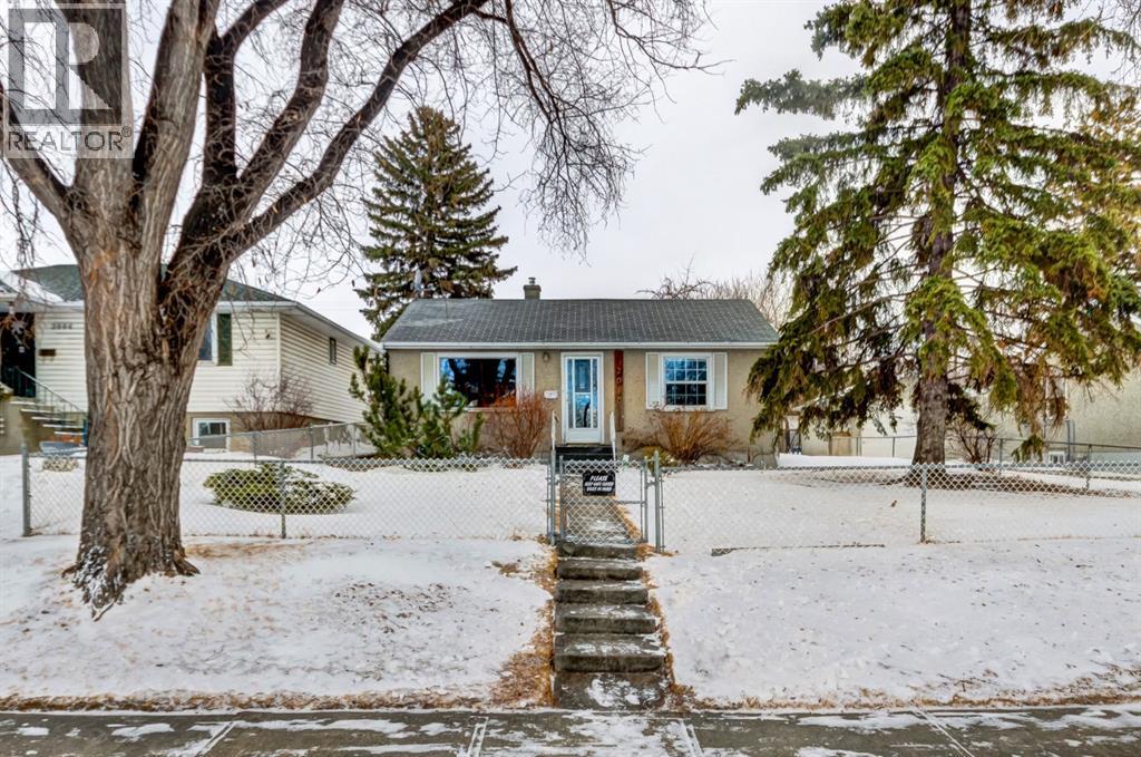 2010 27 Street Se, Calgary, Alberta  T2B 0P7 - Photo 4 - A2275738